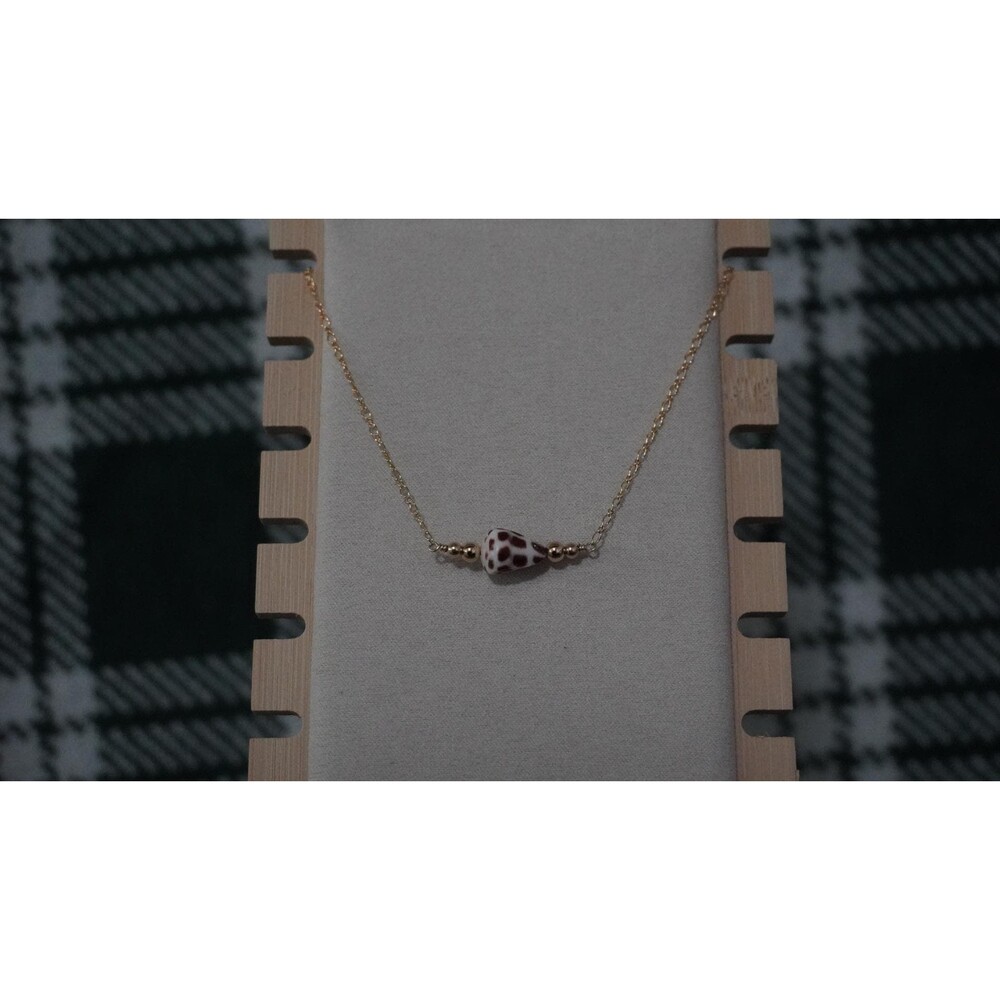 Hebrew Shell Necklace - Picture 4 of 7